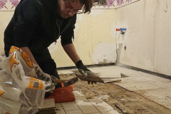 Fliesenboden entfernt