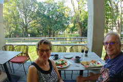 Cafe Demi im Jutta-Steier Park